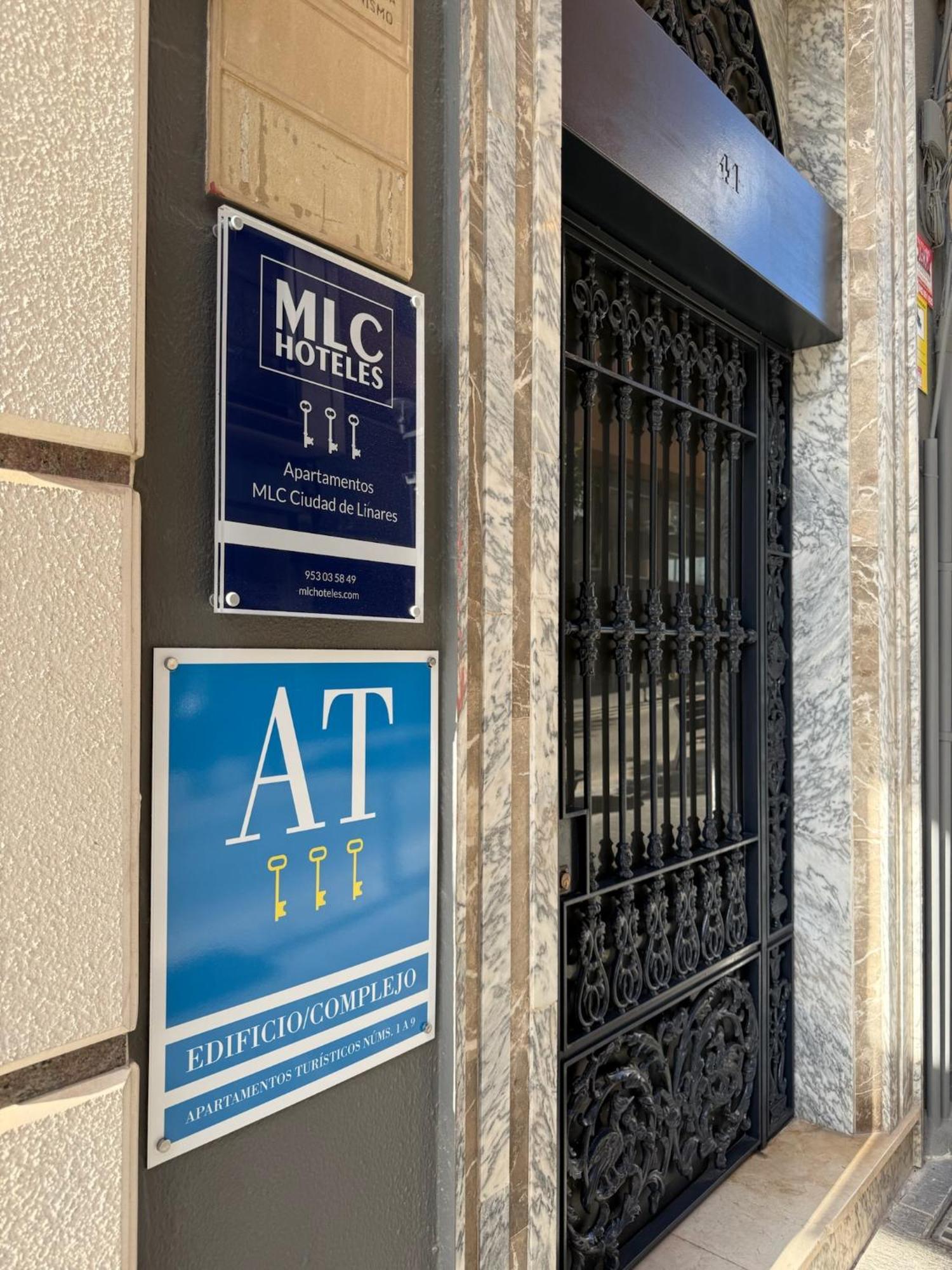 Apartamentos Mlc Ciudad De Linares Линарес Экстерьер фото